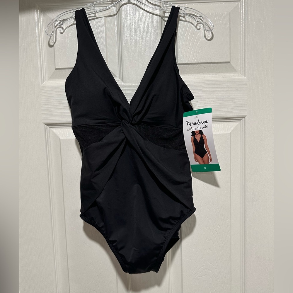 NWT Miraclesuit Miradonna Bathing Suit Sunset black Size 12,10